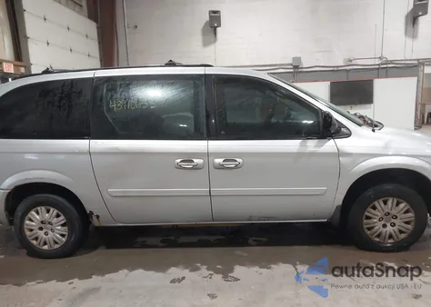 2006 Chrysler Town & Country Lx z USA, uszkodzony, nr VIN 2A4GP44R76R601375
